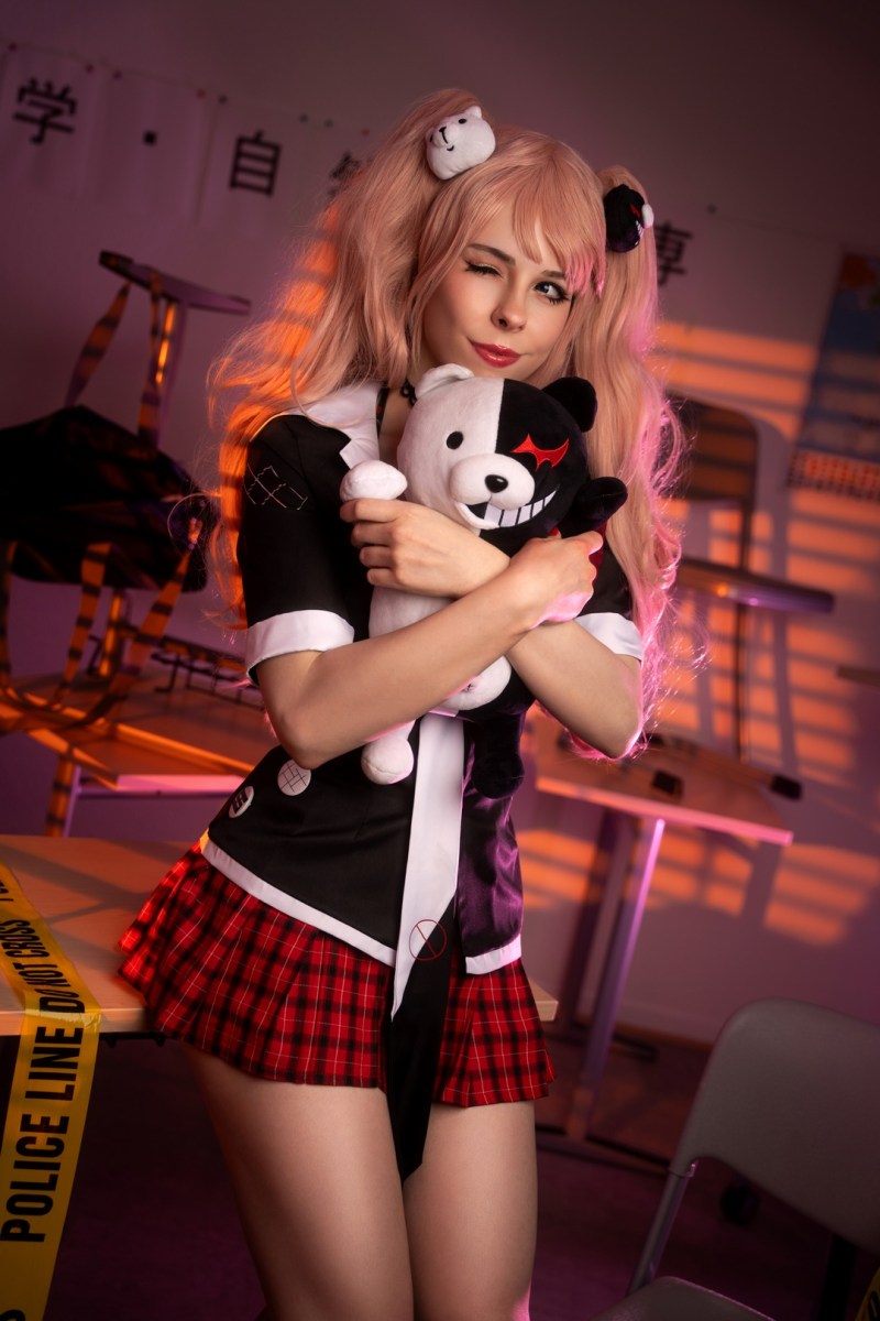 Danganronpa - Junko Enoshima Cosplay - ThanatosArts #10 - inspired character capture Danganronpa - Junko Enoshima Cosplay - ThanatosArts #10 - inspired character capture