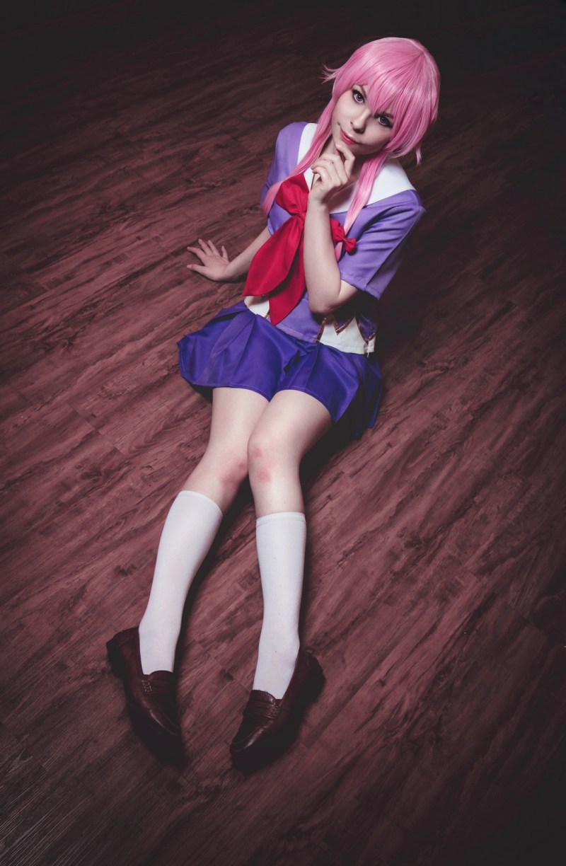 Future Diary - Yuno Gasai (Second) Cosplay - ThanatosArts #01 - costume portrait