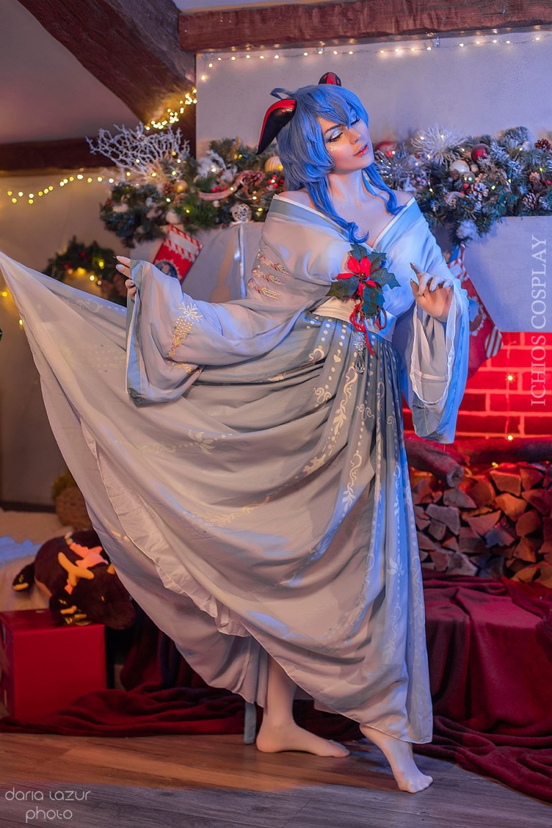 Genshin Impact - Ganyu (Christmas) Cosplay - Daria Lazur #02 - expressive portrait Genshin Impact - Ganyu (Christmas) Cosplay - Daria Lazur #02 - expressive portrait