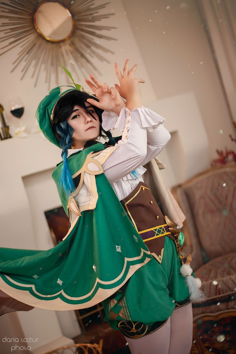 Genshin Impact - Venti Cosplay - Daria Lazur #09 - full body portrait Genshin Impact - Venti Cosplay - Daria Lazur #09 - full body portrait