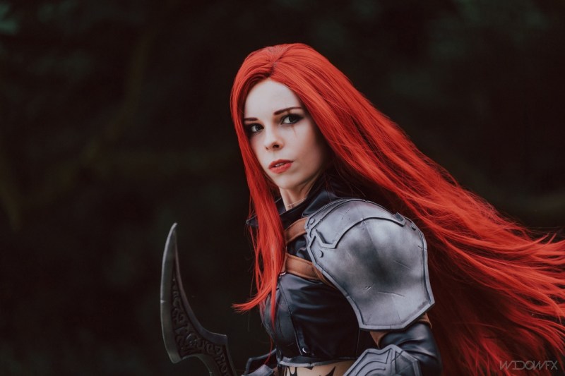 League of Legends - Katarina Du Couteau Cosplay - ThanatosArts #08 - soft focus shot League of Legends - Katarina Du Couteau Cosplay - ThanatosArts #08 - soft focus shot