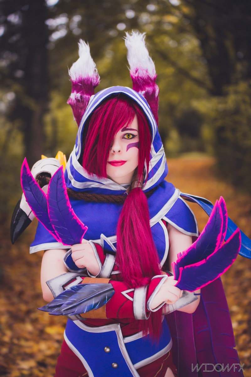 League of Legends - Xayah (The Rebel) (Star Guardian) Cosplay - ThanatosArts #07 - costume portrait League of Legends - Xayah (The Rebel) (Star Guardian) Cosplay - ThanatosArts #07 - costume portrait