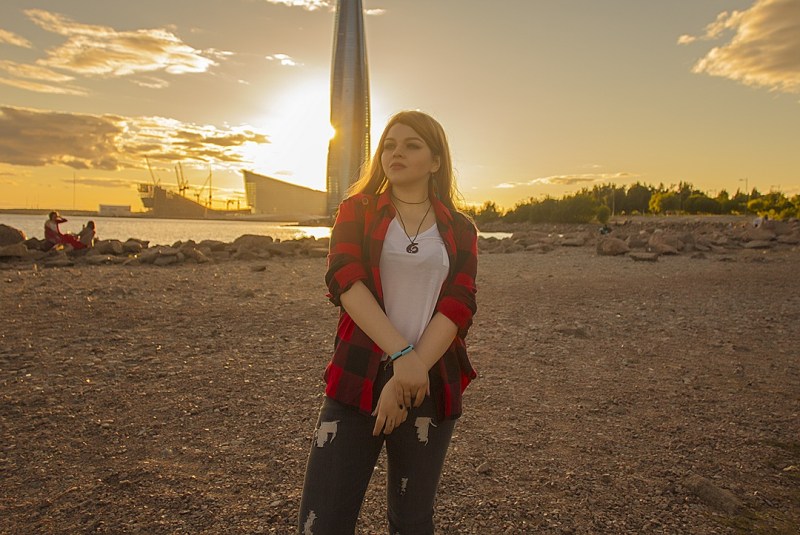 Life Is Strange - Rachel Amber Cosplay - Daria Lazur #07 - full body character photo