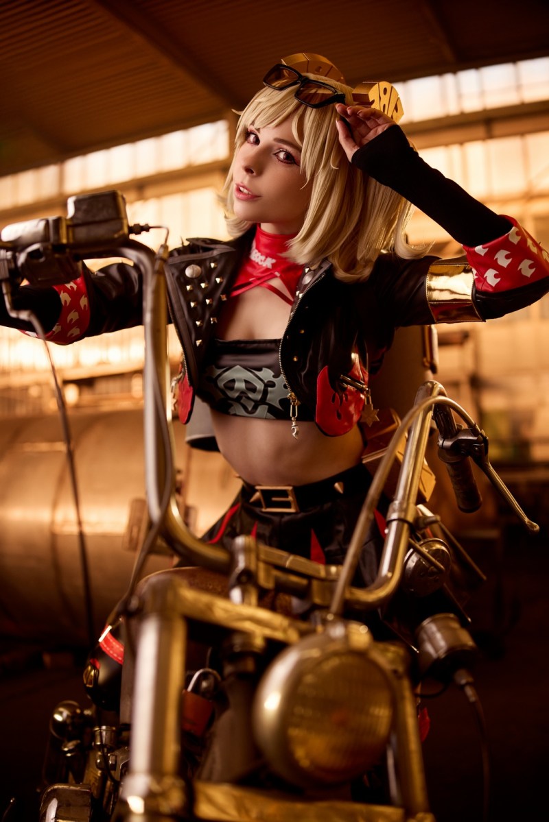 Zenless Zone Zero - Burnice White Cosplay - ThanatosArts #01 - visual exploration