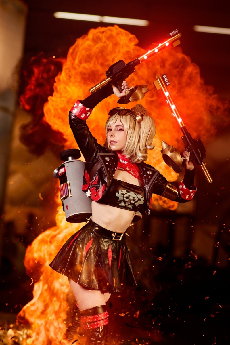 Zenless Zone Zero - Burnice White Cosplay - ThanatosArts #03 - delicate portrait