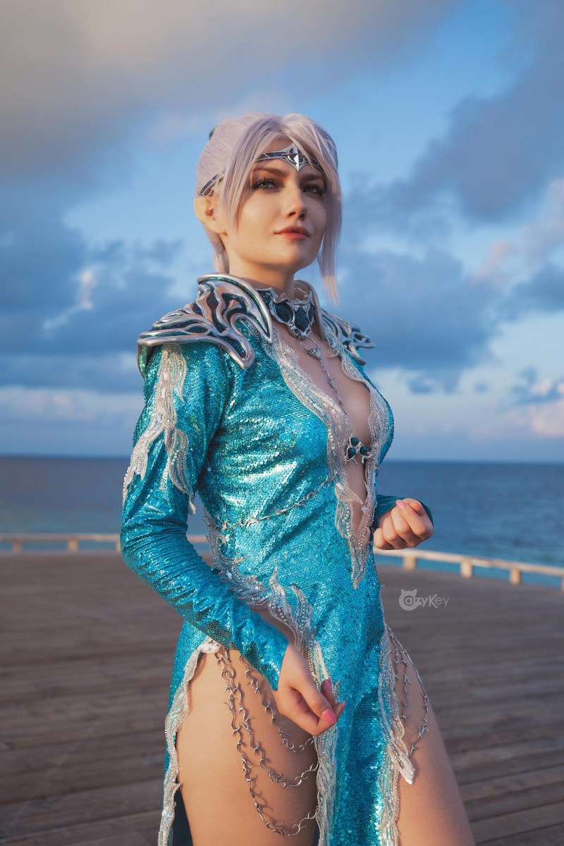 Baldurs Gate 3 - Shadowheart (Jenevelle Hallowleaf) Cosplay - CarryKey #1 - inspired capture