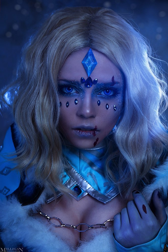 Dota 2 - Rylai (Crystal Maiden) Cosplay - AshenReina #9 - character costume portrait Dota 2 - Rylai (Crystal Maiden) Cosplay - AshenReina #9 - character costume portrait