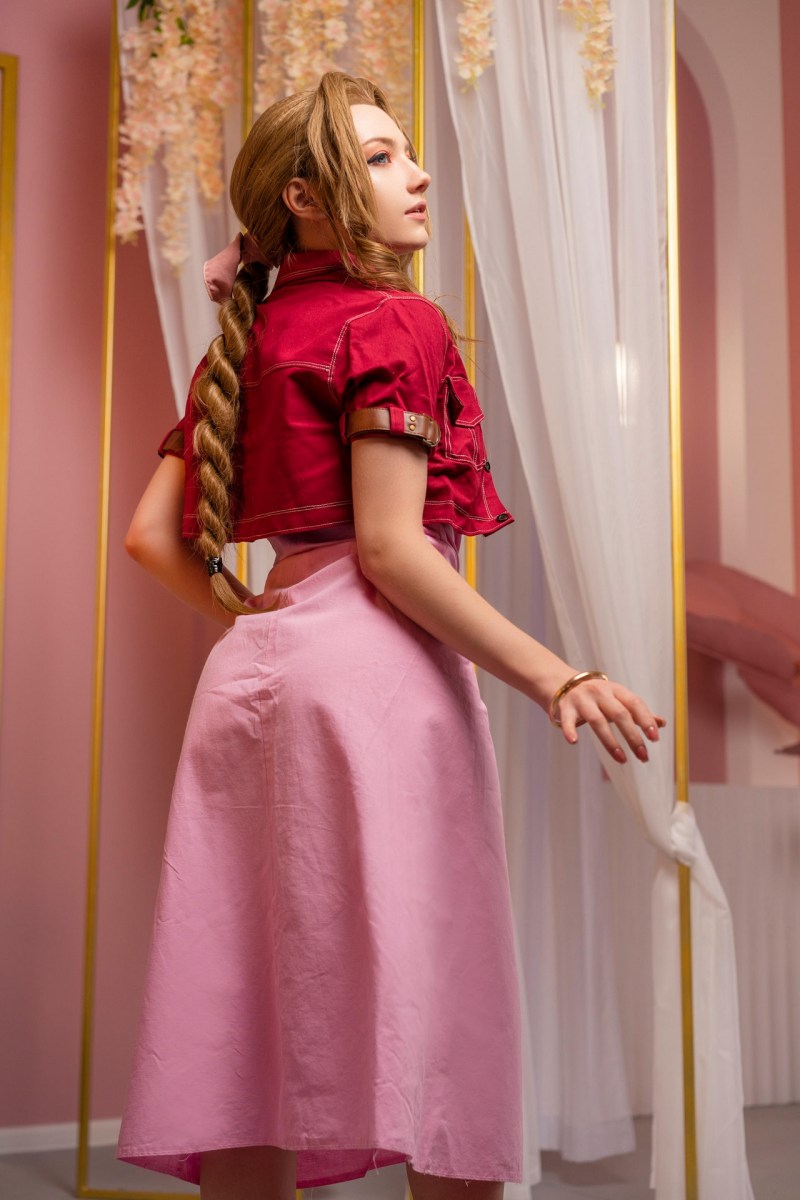 Final Fantasy 7 - Rebirth - Aerith Gainsborough Cosplay - CarryKey #03 - costume show