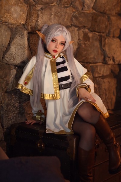 Frieren - Beyond Journeys End - Frieren Cosplay