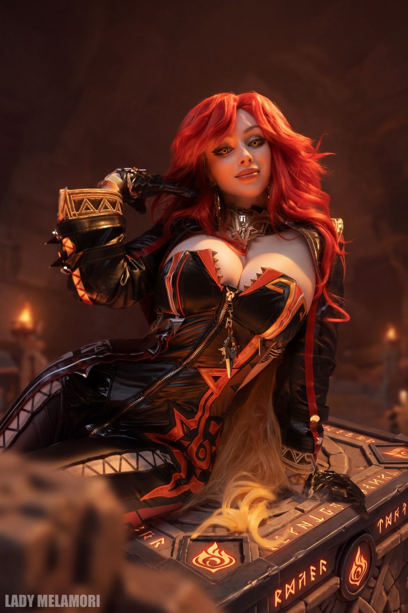 Genshin Impact - Mavuika (Night-Igniting Flame) Cosplay - LadyMelamor1 #11 - full body port.