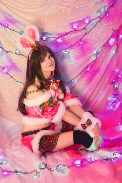 Kizuna AI Inc - Kizuna AI (Bundled Love) (Oyabun) (Christmas) Cosplay
