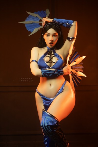 Mortal Kombat - Remake - Kitana Cosplay
