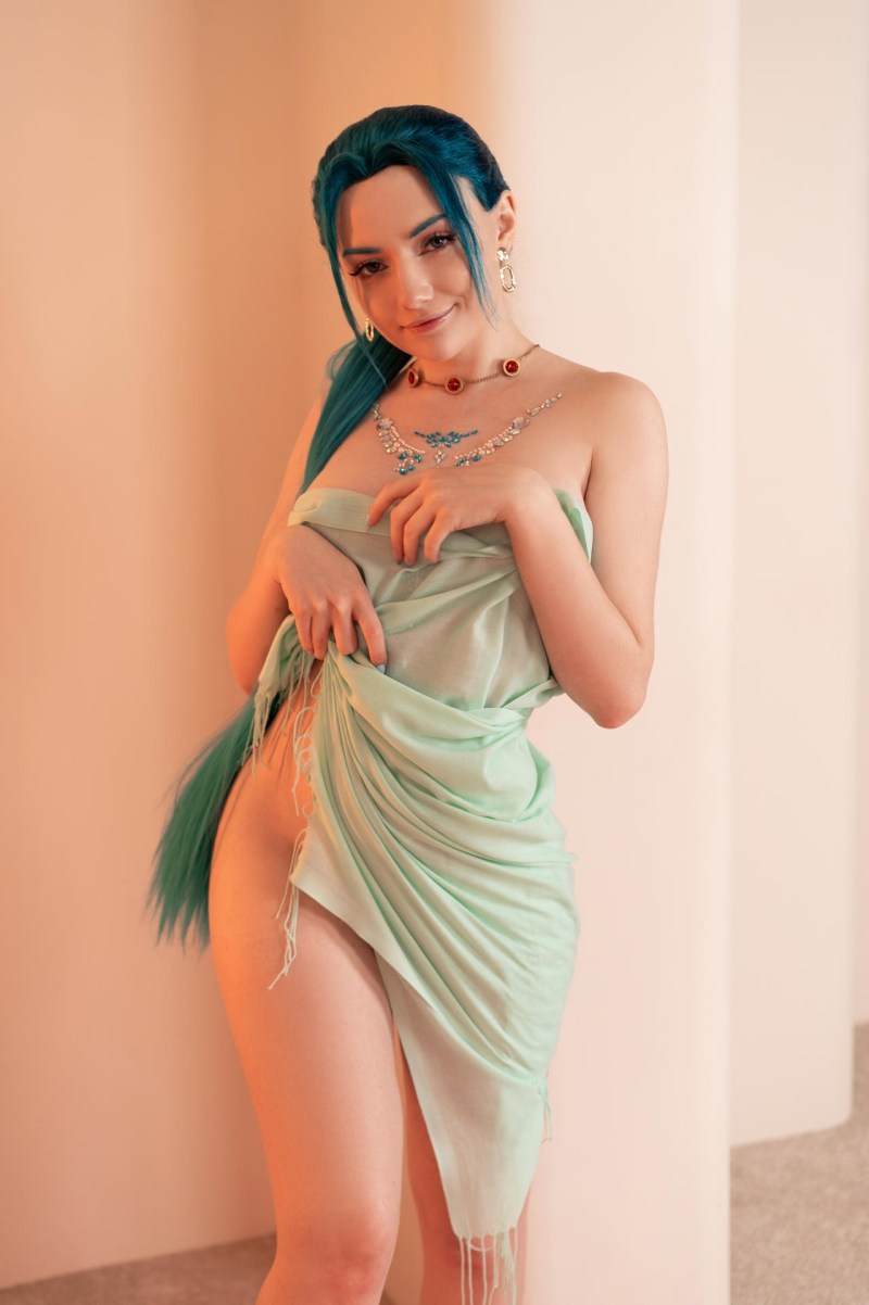 One Piece - Nefertari Vivi (Erotic) Cosplay - CarryKey #2 - character photo One Piece - Nefertari Vivi (Erotic) Cosplay - CarryKey #2 - character photo