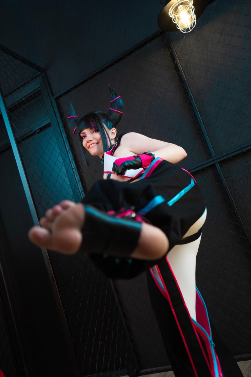 Street Fighter 4 - Juri Han Cosplay - CarryKey #0 - professional character photography Street Fighter 4 - Juri Han Cosplay - CarryKey #0 - professional character photography