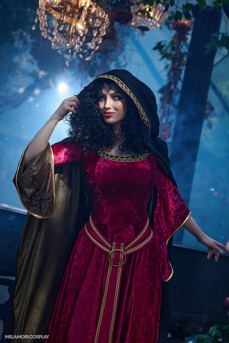 Tangled - Mother Gothel Cosplay - LadyMelamor1 #11 - character recreation portrait