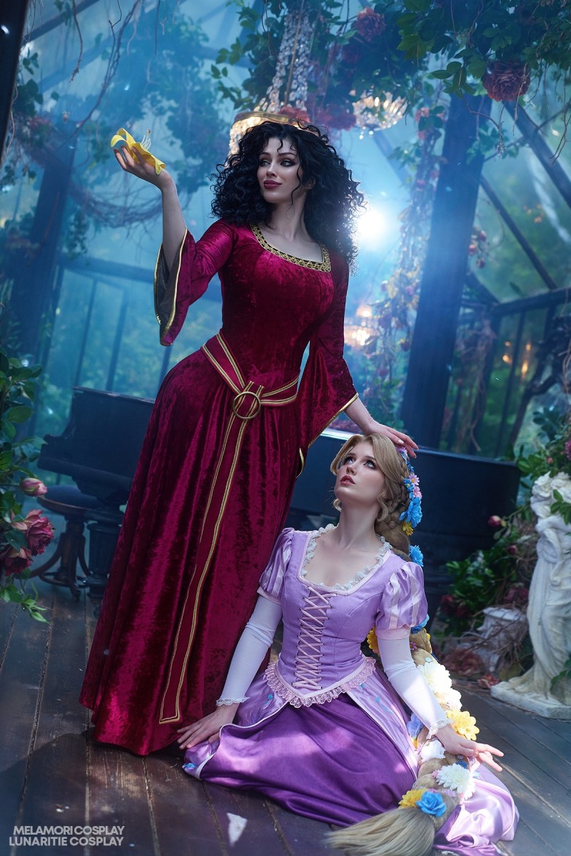 Tangled - Mother Gothel &amp; Rapunzel Cosplay - LadyMelamor1 #03 - cosplay study