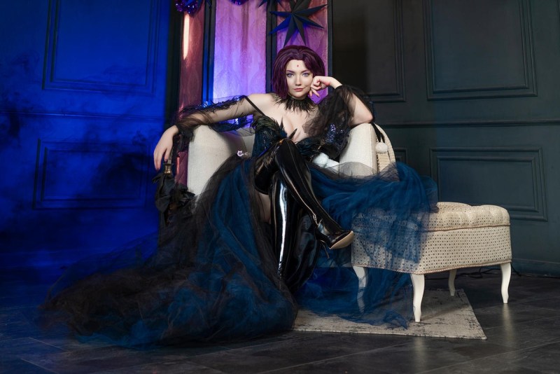 Teen Titans - Raven (Rachel Roth) Cosplay - CarryKey #02 - full length port.