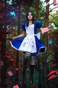 Alice - Madness Returns - Alice Cosplay