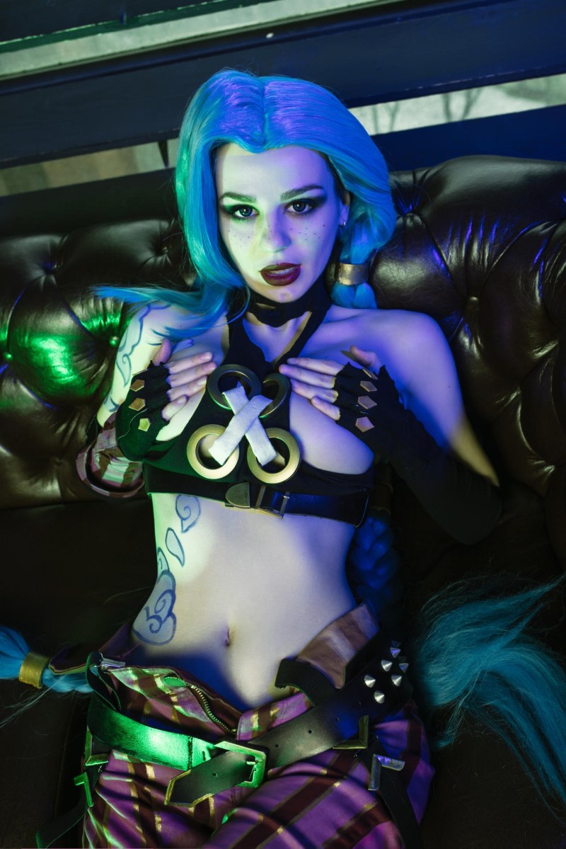Arcane - Jinx (Erotic) Cosplay - Kanra #02 - captivating sensual essence