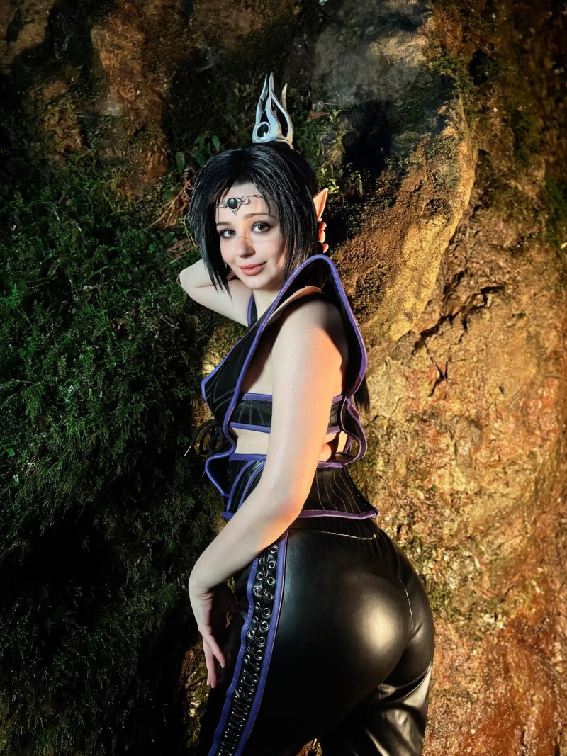 Baldurs Gate 3 - Shadowheart (Jenevelle Hallowleaf) (Erotic) Cosplay - Kanra #01 - sophisticated portrait
