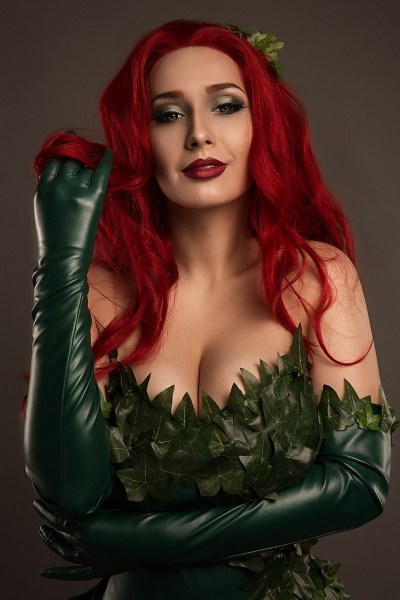 Batman - Pamela Lillian Isley (Poison Ivy) Cosplay