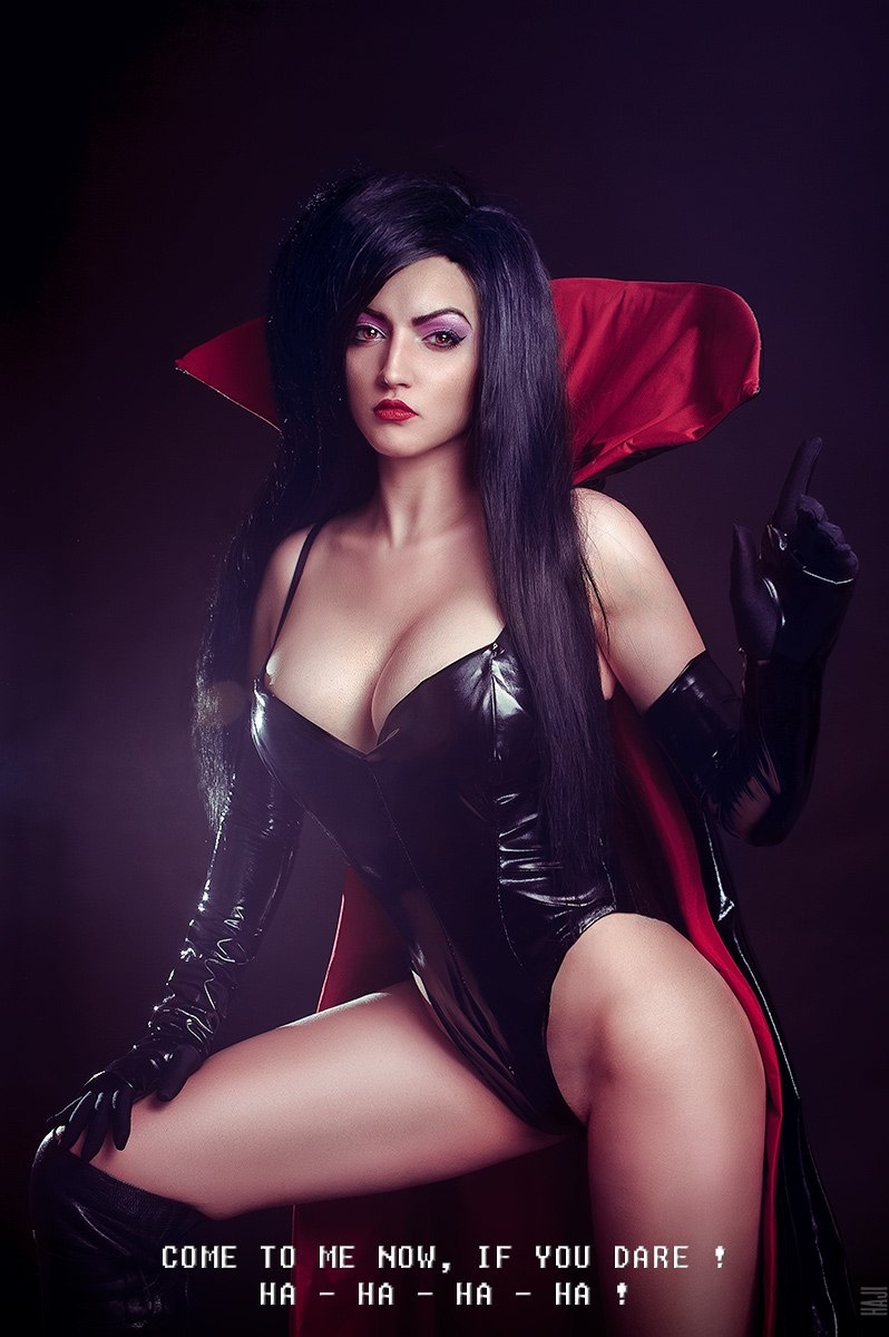 Battletoads - Evelyn Volkmire (Dark Queen) Cosplay - Shproton #01 - authentic view