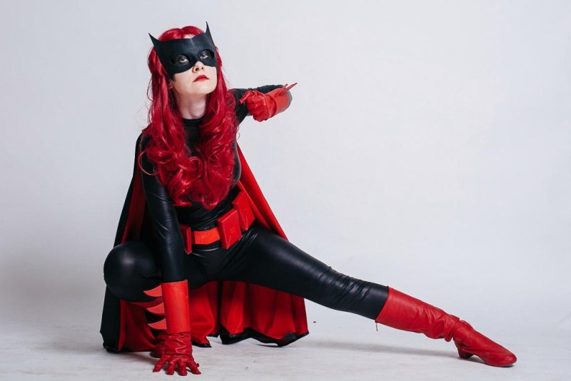 Batwoman - Katherine Rebecca Kane (Batwoman) Cosplay - Shiera13 #03 - full length port.