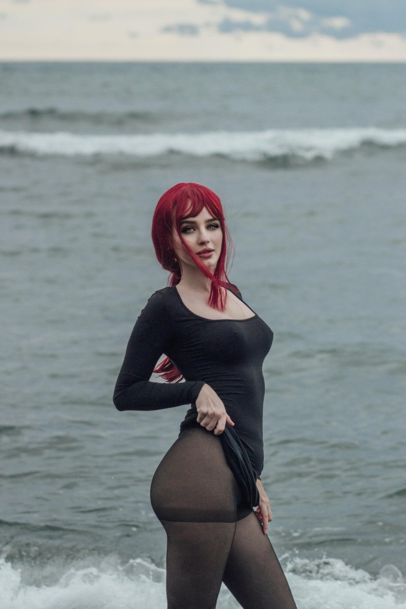 Chainsaw Man - Makima (Erotic) Cosplay - Kanra #04 - sophisticated character portrait