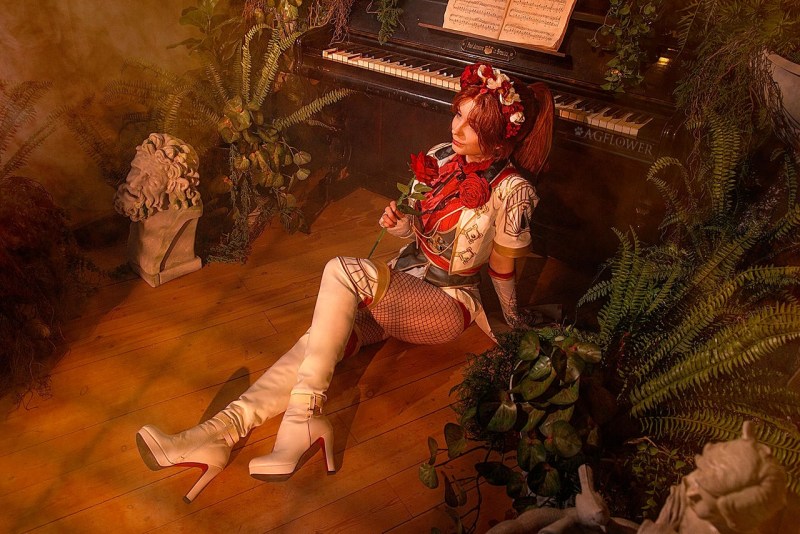 Clair Obscur - Expedition 33 - Maelle (Alicia) Cosplay - AGflower #02 - soft focus shot