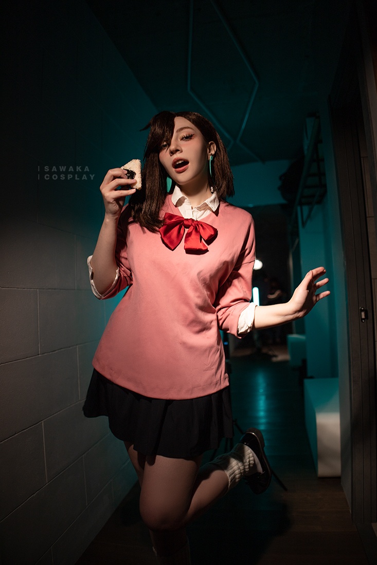 Dandadan - Momo Ayase (Momo) Cosplay - Sawakate #01 - light aesthetic photography