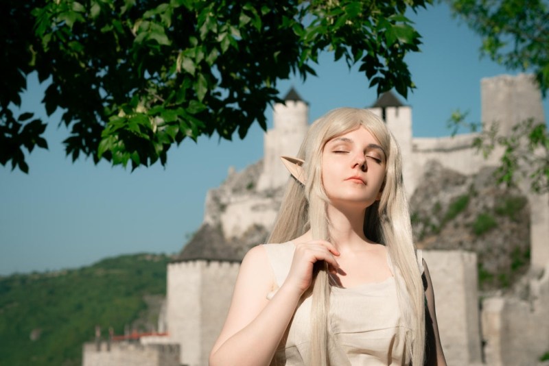 Frieren - Beyond Journeys End - Frieren Cosplay - Atamasha #03 - soft focus shot
