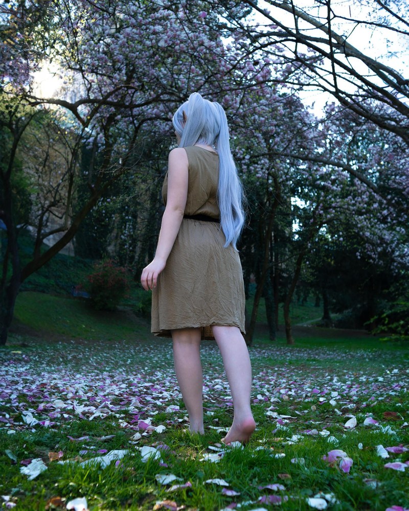 Frieren - Beyond Journeys End - Frieren Cosplay - Atamasha #05 - full body port.