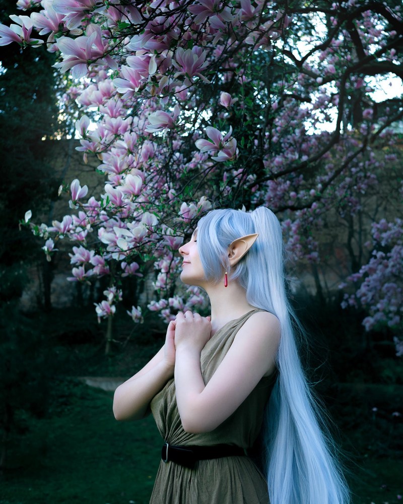 Frieren - Beyond Journeys End - Frieren Cosplay - Atamasha #14 - full body port.
