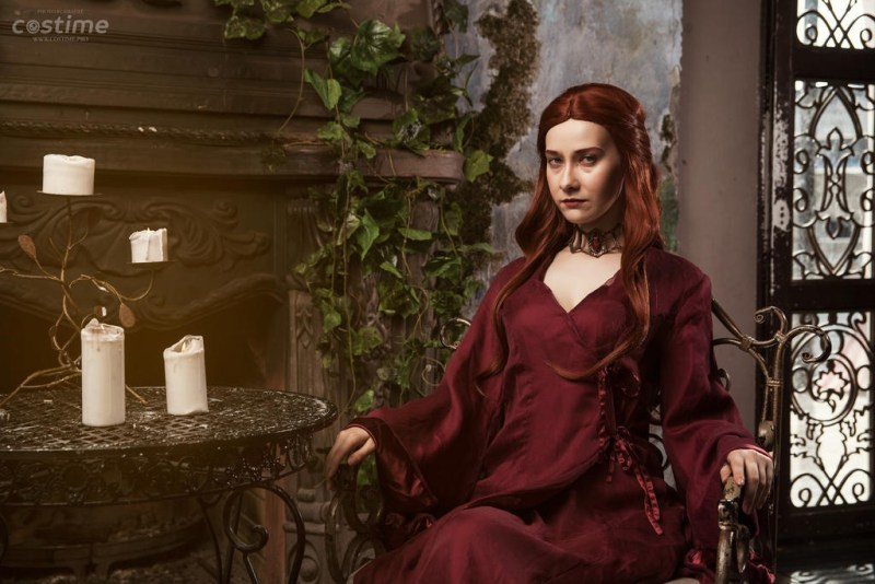 Game of Thrones - Melisandre Cosplay - Shiera13 #02 - full body portrait