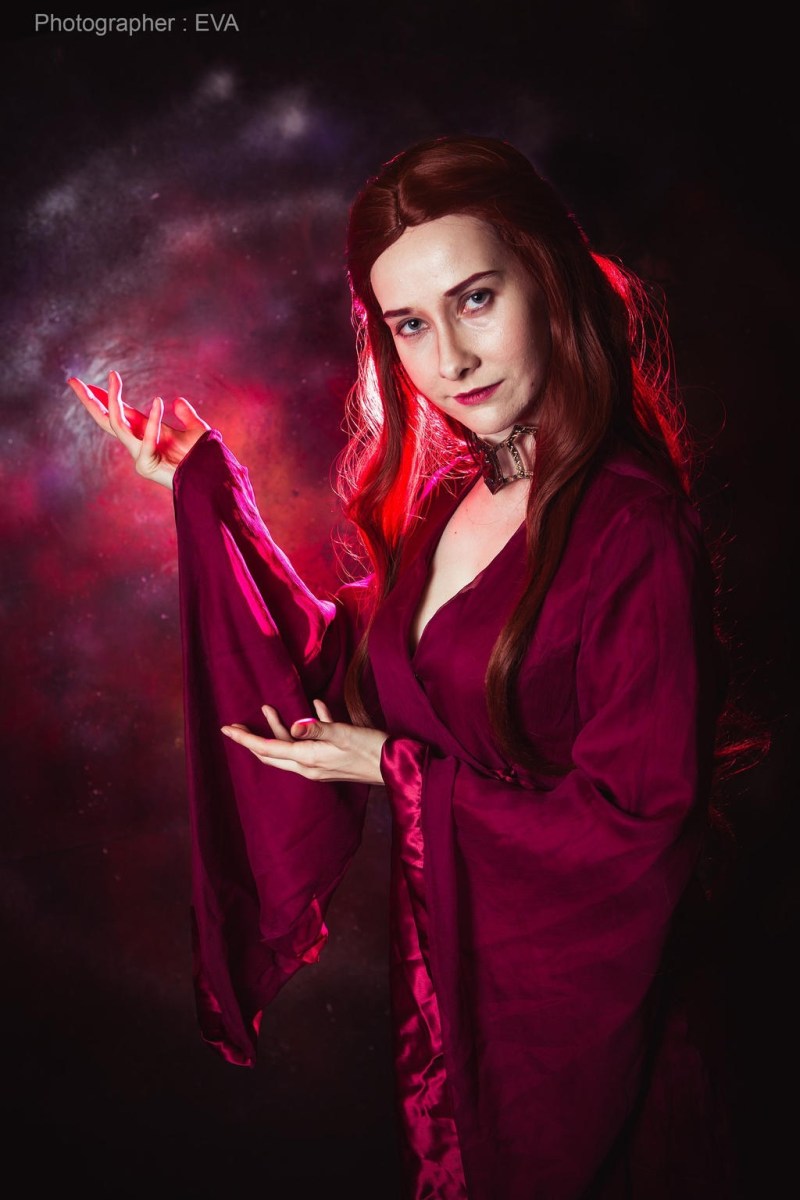 Game of Thrones - Melisandre Cosplay - Shiera13 #05 - full length character portrait