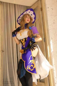 Genshin Impact - Lisa Minci (Purple Rose) Cosplay