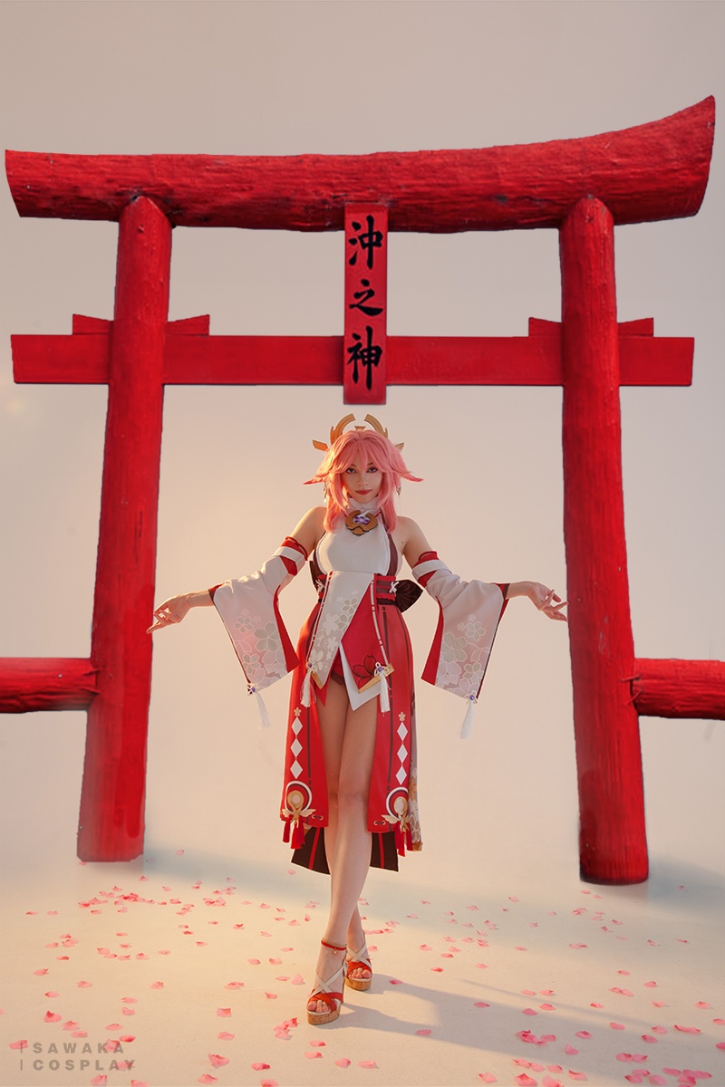 Genshin Impact - Yae Miko Cosplay - Sawakate #01 - light aesthetic photography Genshin Impact - Yae Miko Cosplay - Sawakate #01 - light aesthetic photography