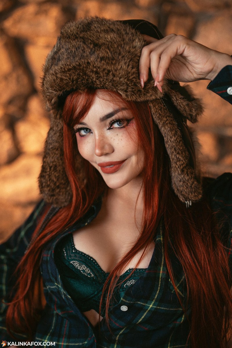 Gravity Falls - Wendy Corduroy Cosplay - Kalinkafox #01 - full length character portrait Gravity Falls - Wendy Corduroy Cosplay - Kalinkafox #01 - full length character portrait