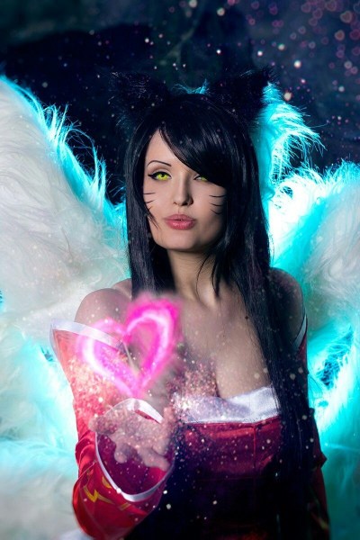 League of Legends - Ahri Cosplay