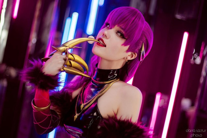 League of Legends - Evelynn Cosplay - Ariadna Lobe #03 - full body character photo