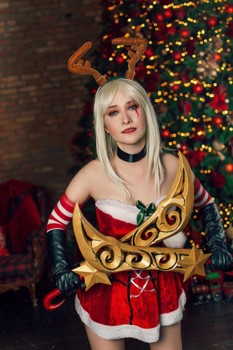 League of Legends - Katarina Du Couteau (Christmas) Cosplay - Shiera13 #01 - artistic framing