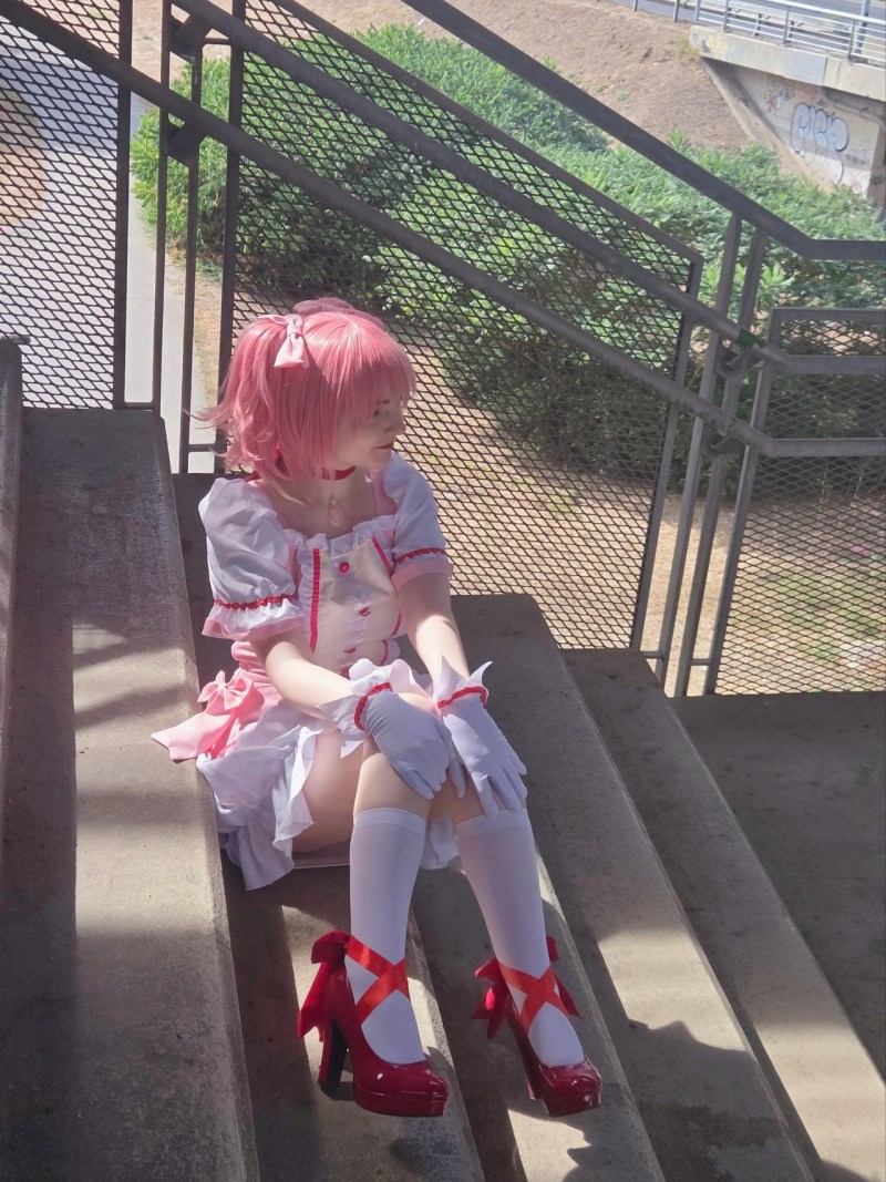 Puella Magi Madoka Magica (Madoka Magica) - Madoka Kaname Cosplay - Atamasha #02 - soft focus shot Puella Magi Madoka Magica (Madoka Magica) - Madoka Kaname Cosplay - Atamasha #02 - soft focus shot