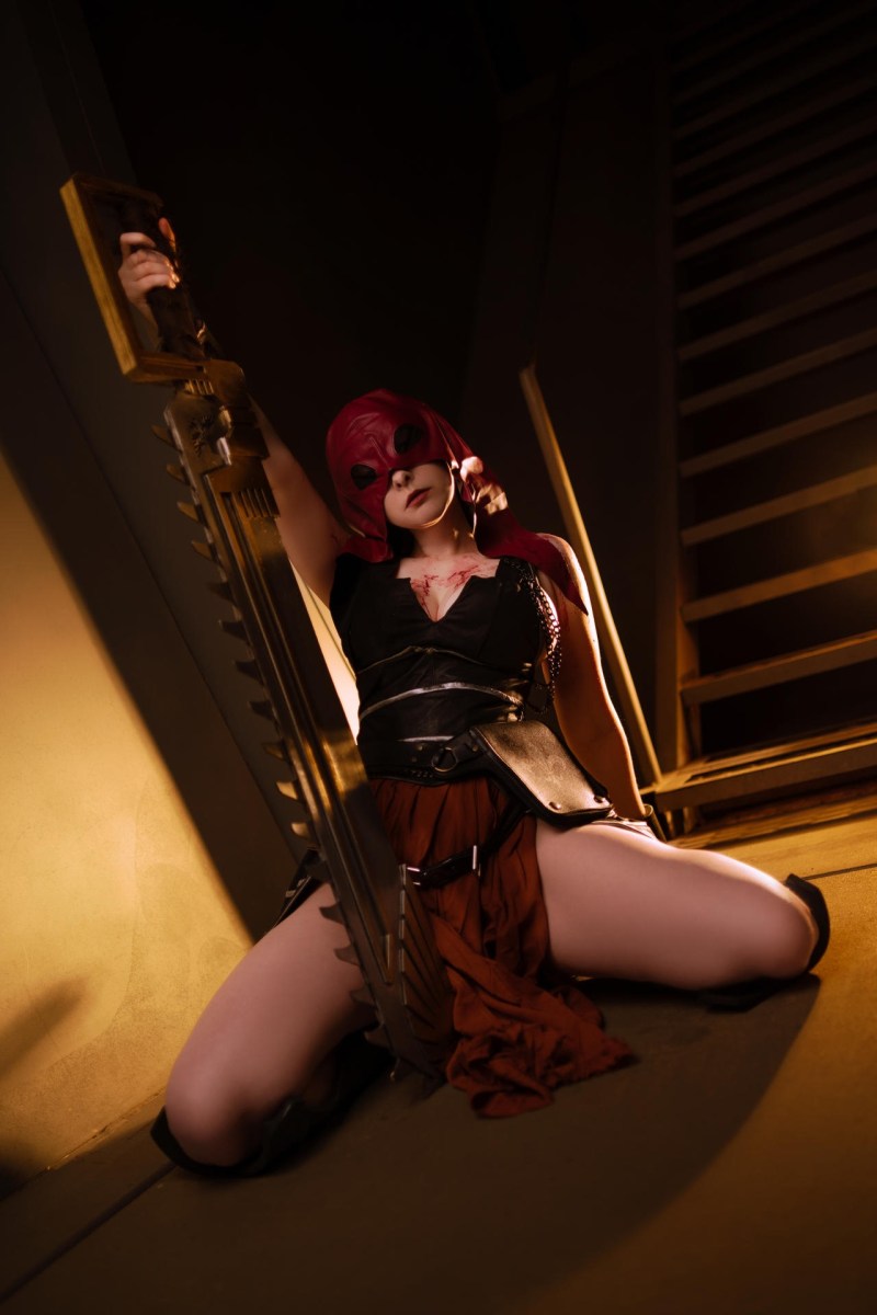 Warhammer 40 000 - Sister Repentia Cosplay - Shiera13 #03 - expressive portrait