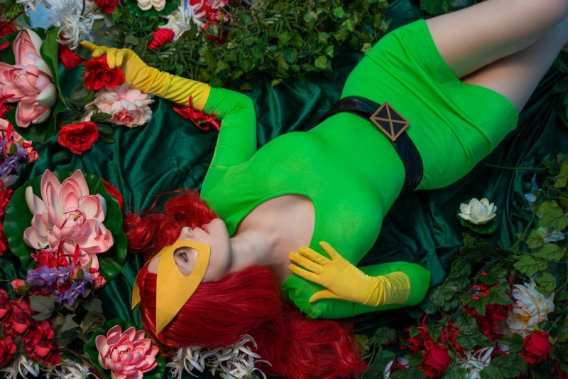 X-Men - Jean Elaine Grey-Summers (Marvel Girl) Cosplay - Shiera13 #05 - body photo X-Men - Jean Elaine Grey-Summers (Marvel Girl) Cosplay - Shiera13 #05 - body photo